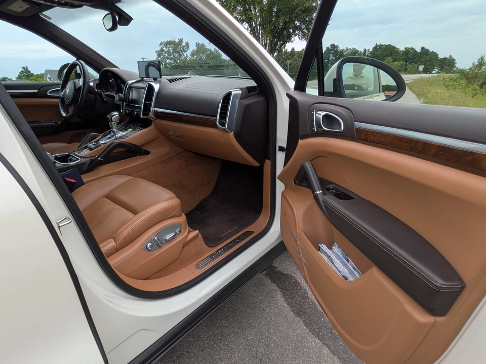 2012 Porsche 958 Cayenne S - Image 31 of 31