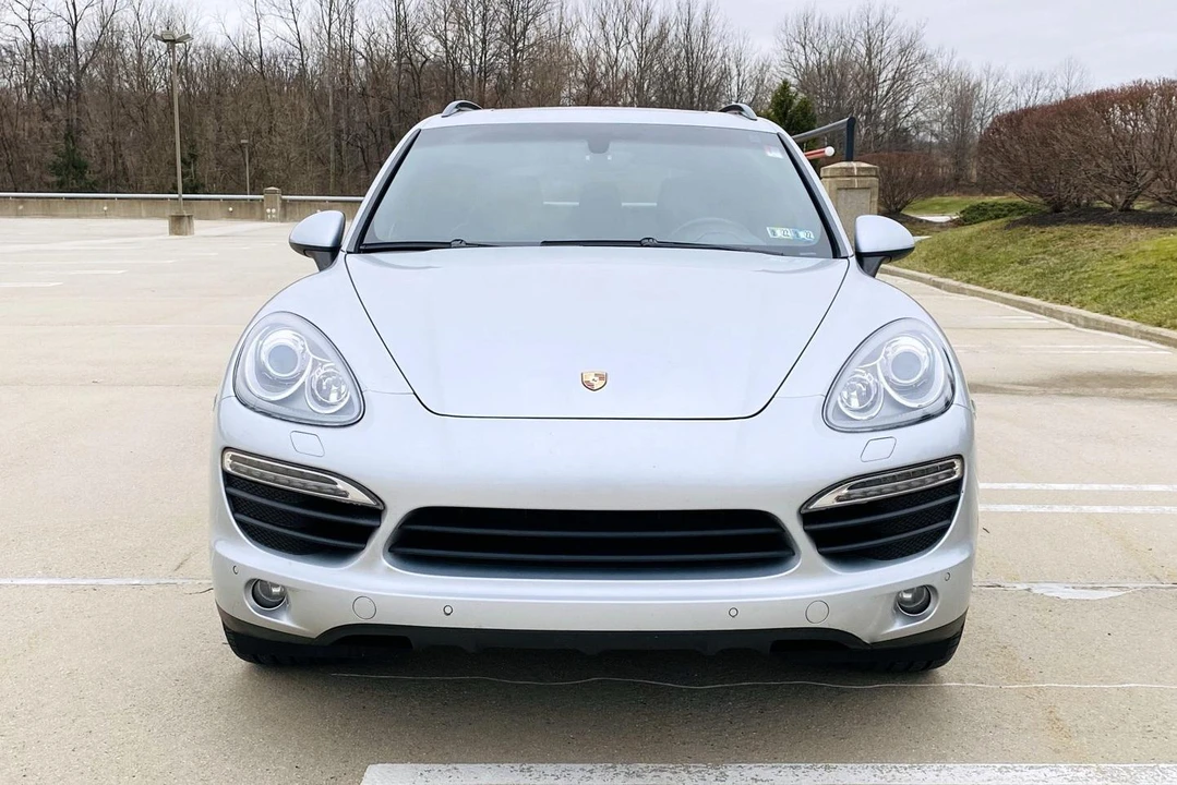 2012 Porsche 958 Cayenne S - Image 2 of 31