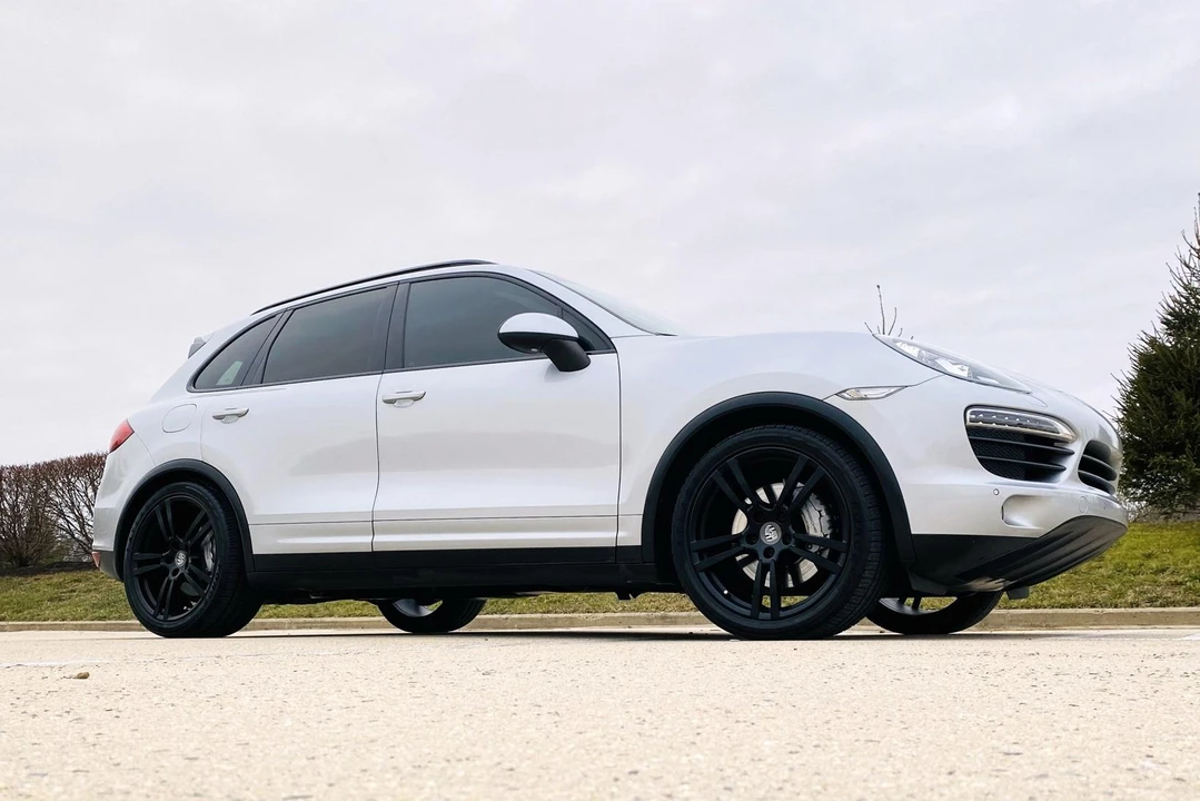 2012 Porsche 958 Cayenne S - Image 24 of 31