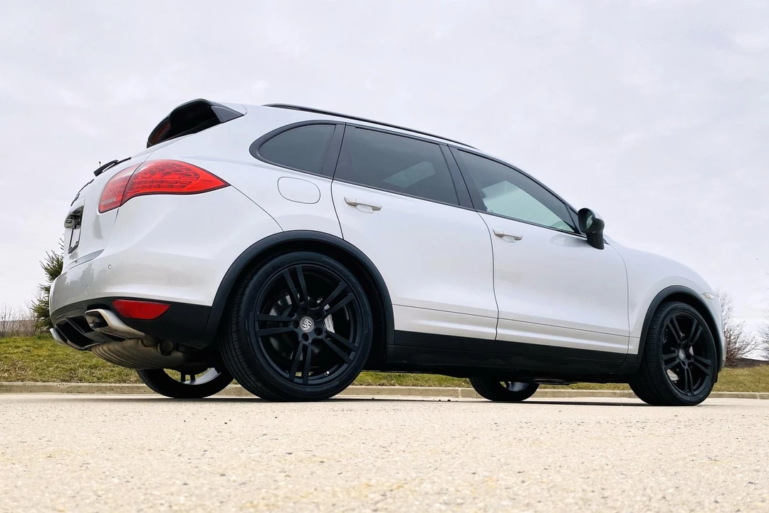 2012 Porsche 958 Cayenne S - Image 19 of 31