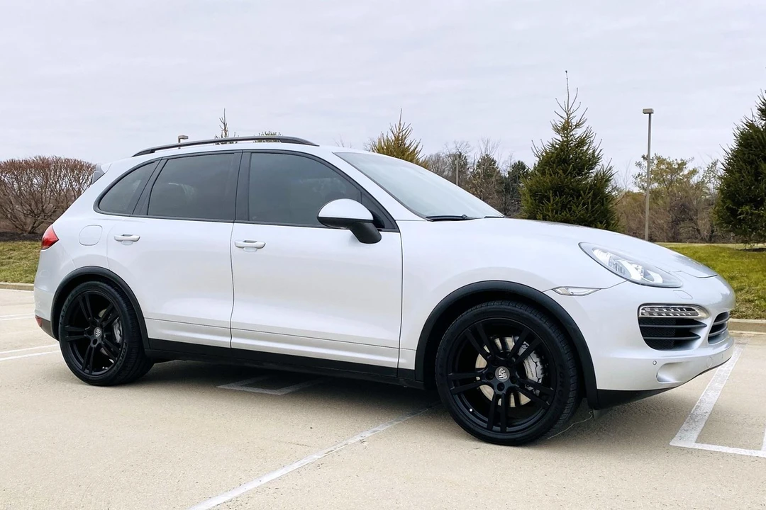 2012 Porsche 958 Cayenne S - Image 25 of 31