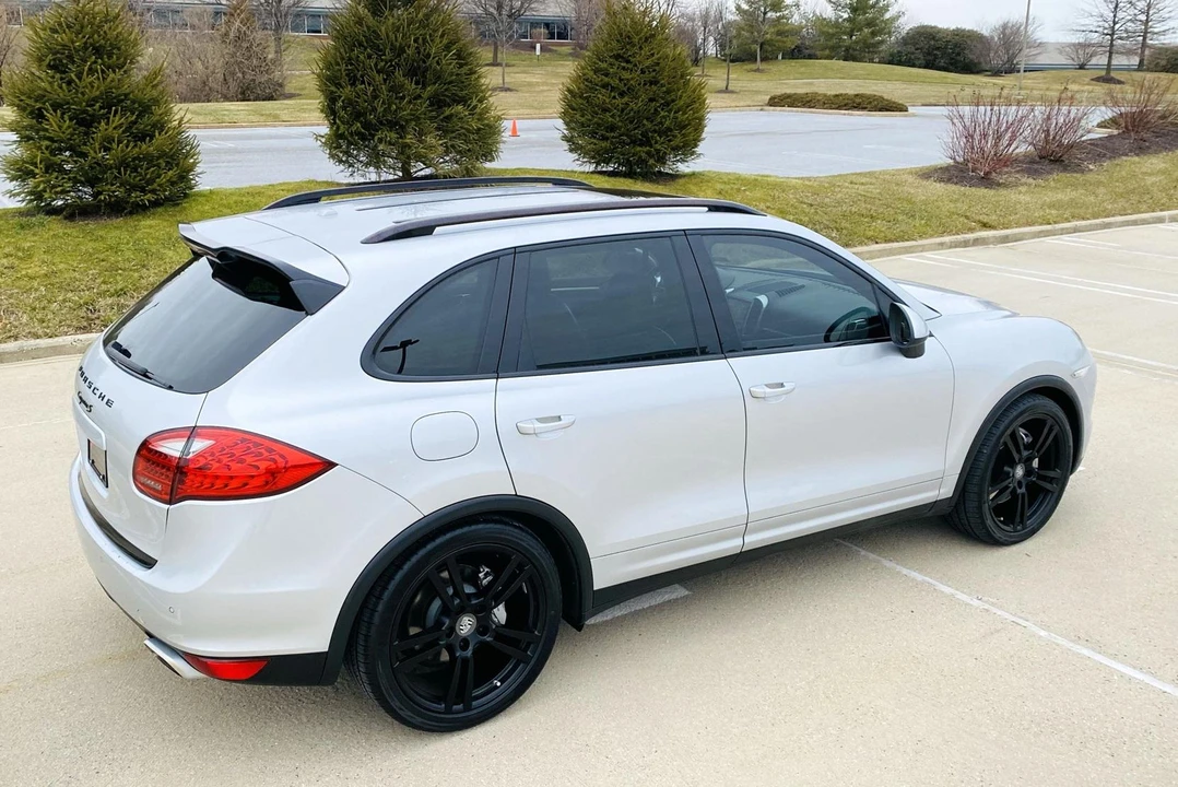 2012 Porsche 958 Cayenne S - Image 21 of 31