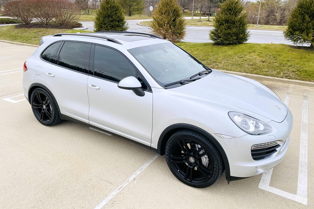 2012 Porsche 958 Cayenne S - Image 26 of 31