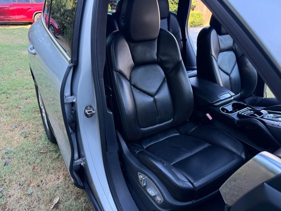 2012 Porsche 958 Cayenne S - Image 15 of 20