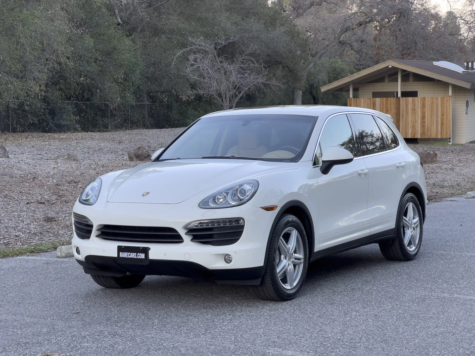 2012 Porsche 958 Cayenne S - Image 12 of 31