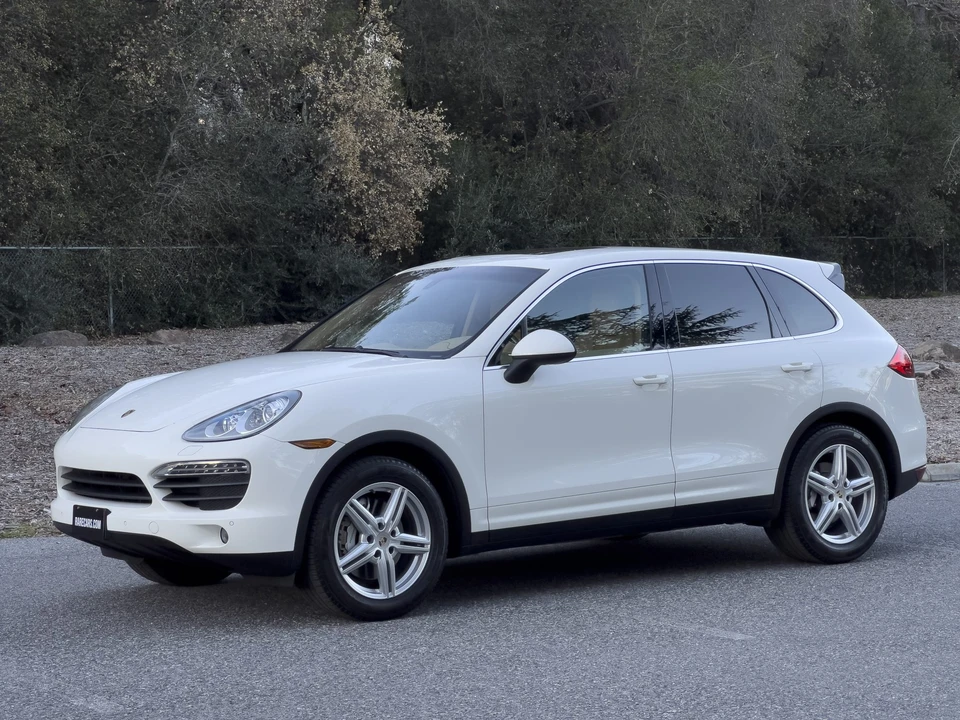 2012 Porsche 958 Cayenne S - Image 15 of 31