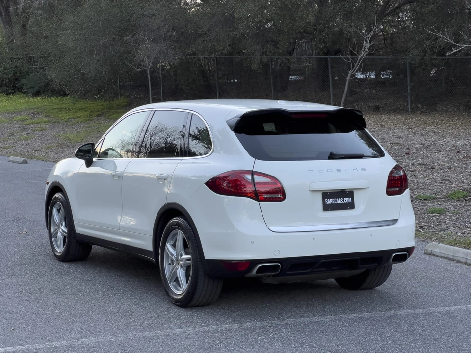 2012 Porsche 958 Cayenne S - Image 24 of 31