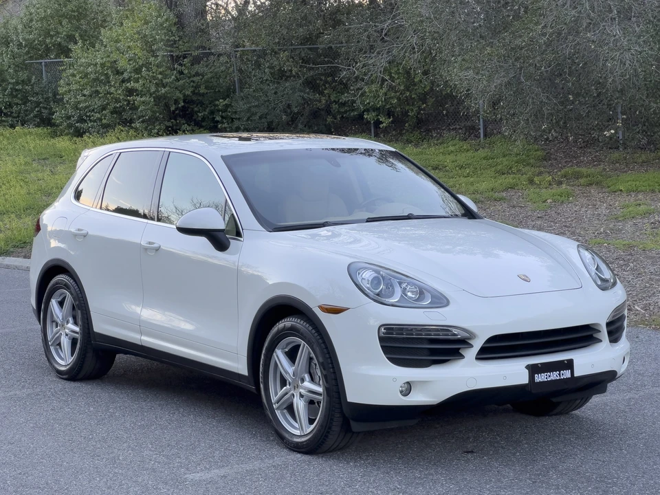 2012 Porsche 958 Cayenne S - Image 5 of 31