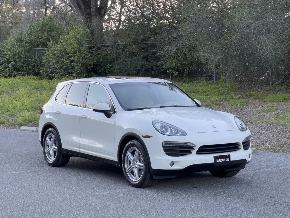 2012 Porsche 958 Cayenne S - Image 4 of 31