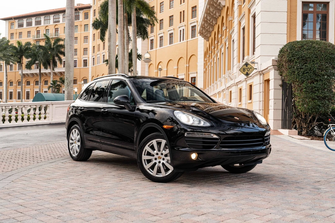 2012 Porsche 958 Cayenne S - Image 14 of 31