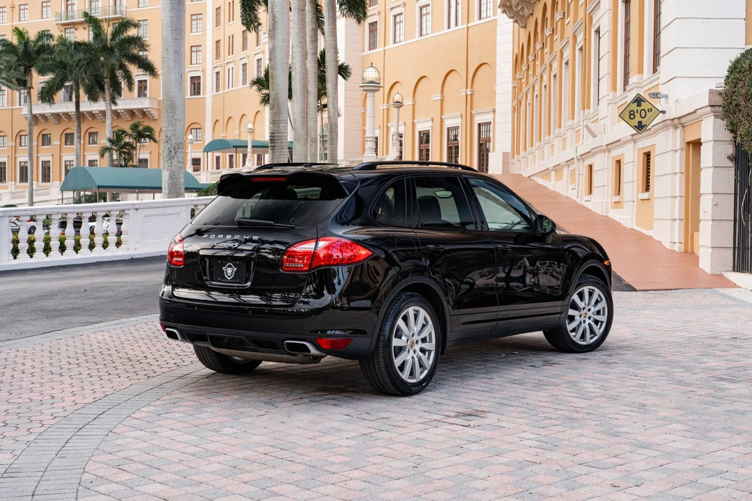 2012 Porsche 958 Cayenne S - Image 11 of 31