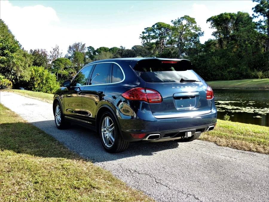 2012 Porsche 958 Cayenne S - Image 3 of 13