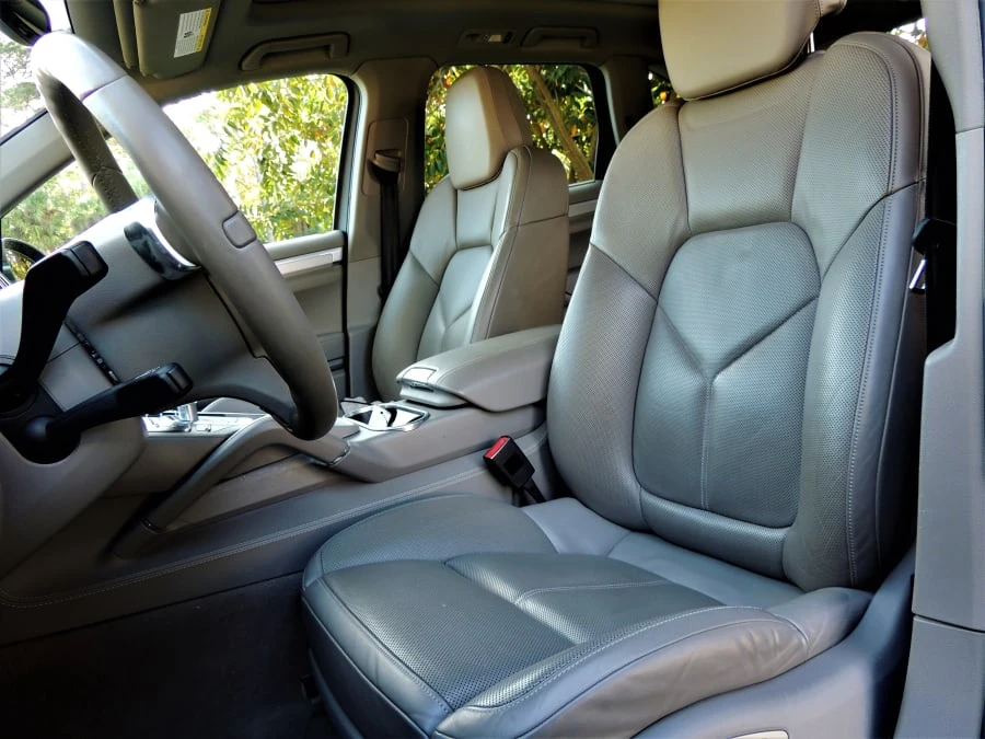 2012 Porsche 958 Cayenne S - Image 5 of 13