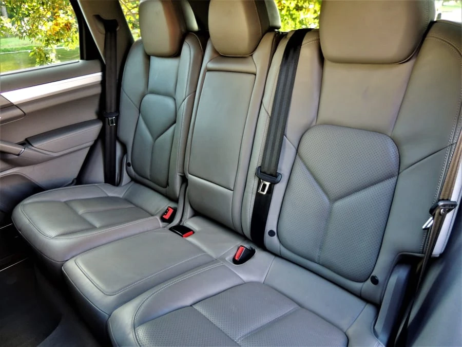 2012 Porsche 958 Cayenne S - Image 6 of 13
