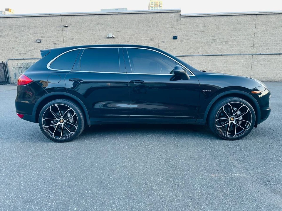 2012 Porsche 958 Cayenne - Image 8 of 21
