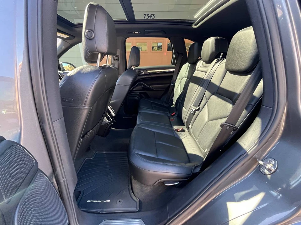 2012 Porsche 958 Cayenne S - Image 18 of 22