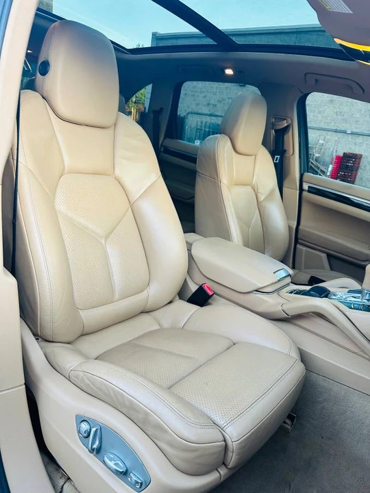 2012 Porsche 958 Cayenne - Image 14 of 21