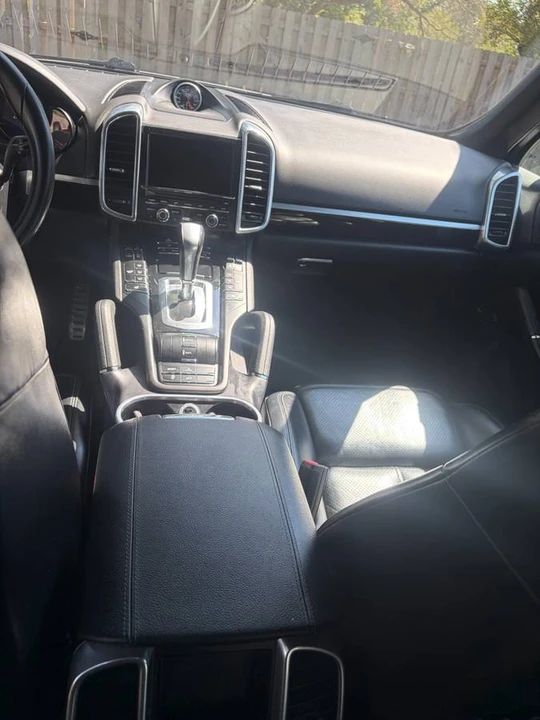 2012 Porsche 958 Cayenne S - Image 17 of 24
