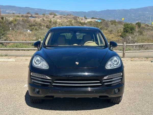 2012 Porsche 958 Cayenne S - Image 2 of 9
