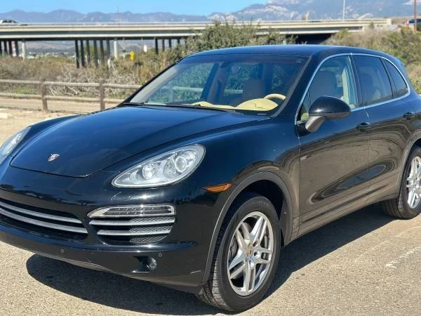 2012 Porsche 958 Cayenne S - Image 9 of 9