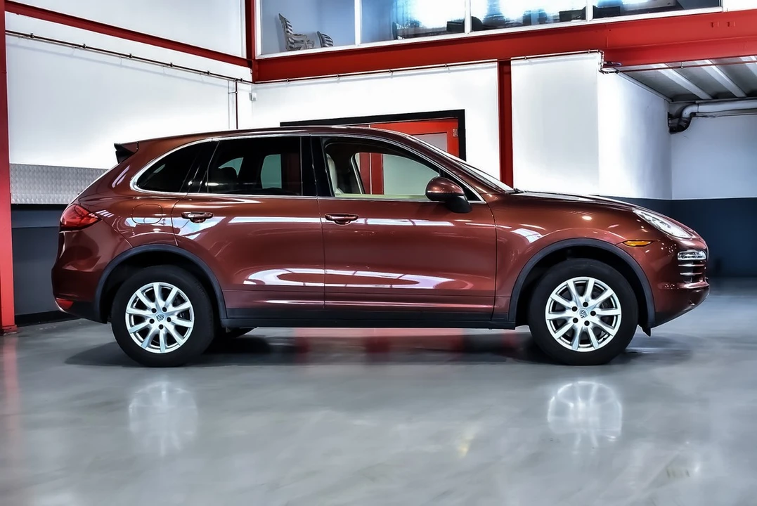 2012 Porsche 958 Cayenne - Image 15 of 30