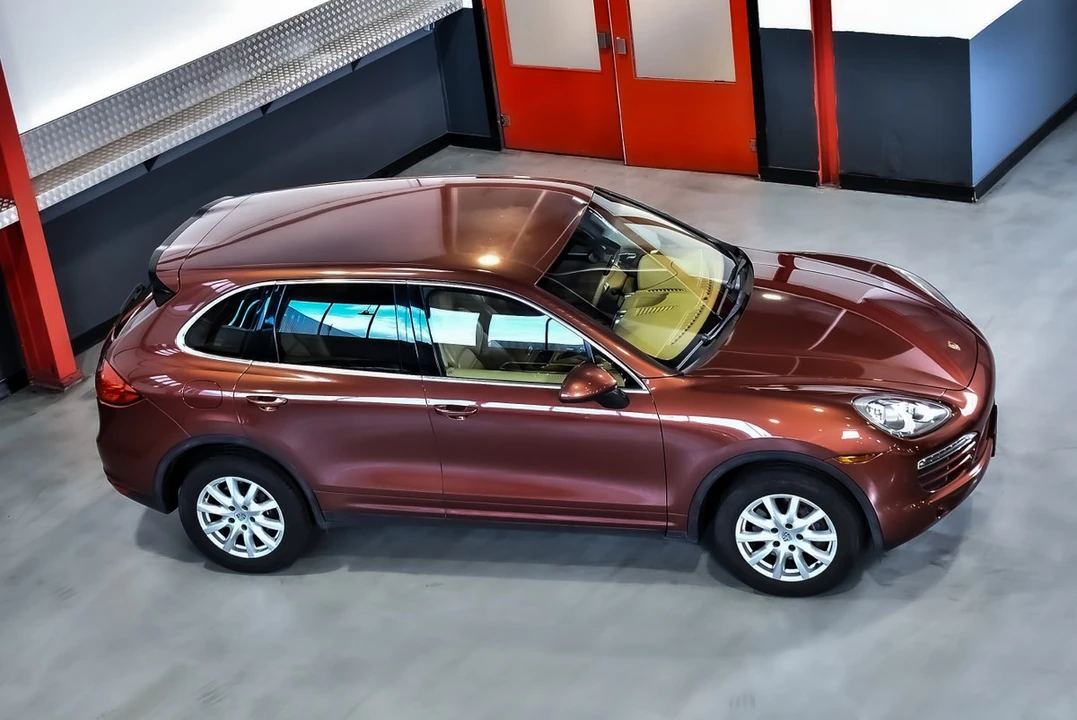 2012 Porsche 958 Cayenne - Image 16 of 30