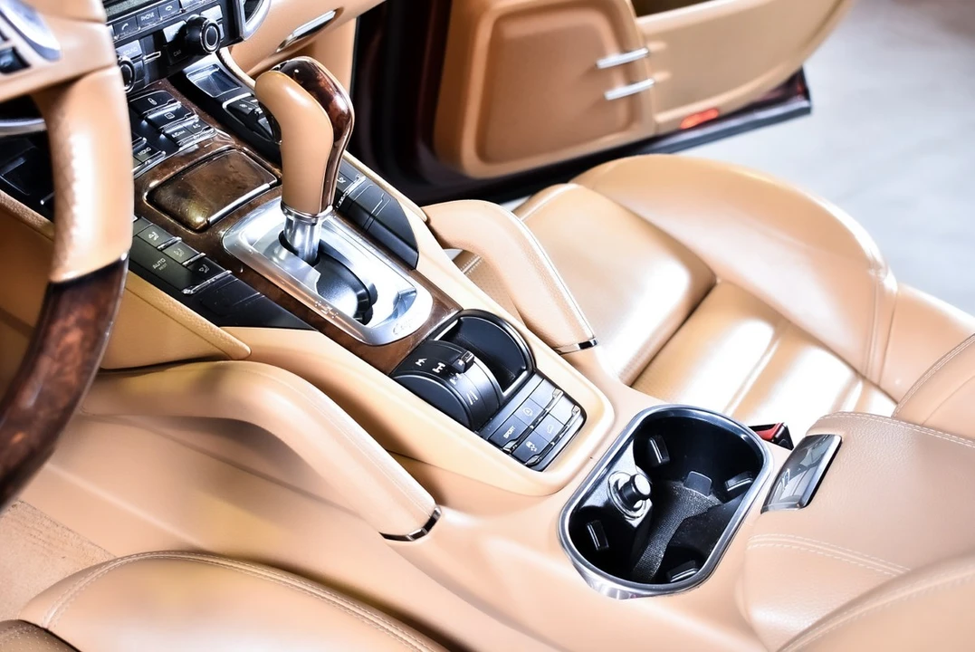 2012 Porsche 958 Cayenne - Image 26 of 30