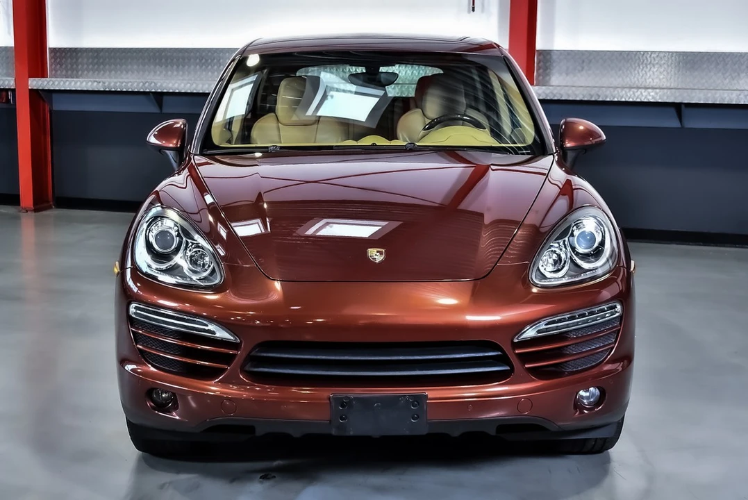 2012 Porsche 958 Cayenne - Image 2 of 30