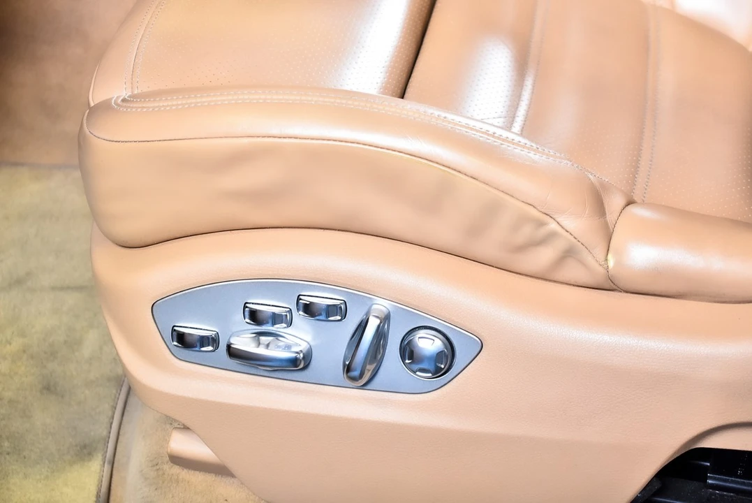 2012 Porsche 958 Cayenne - Image 25 of 30