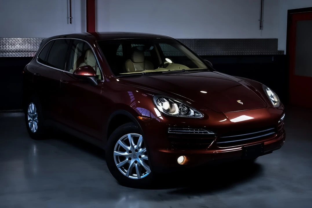 2012 Porsche 958 Cayenne - Image 9 of 30