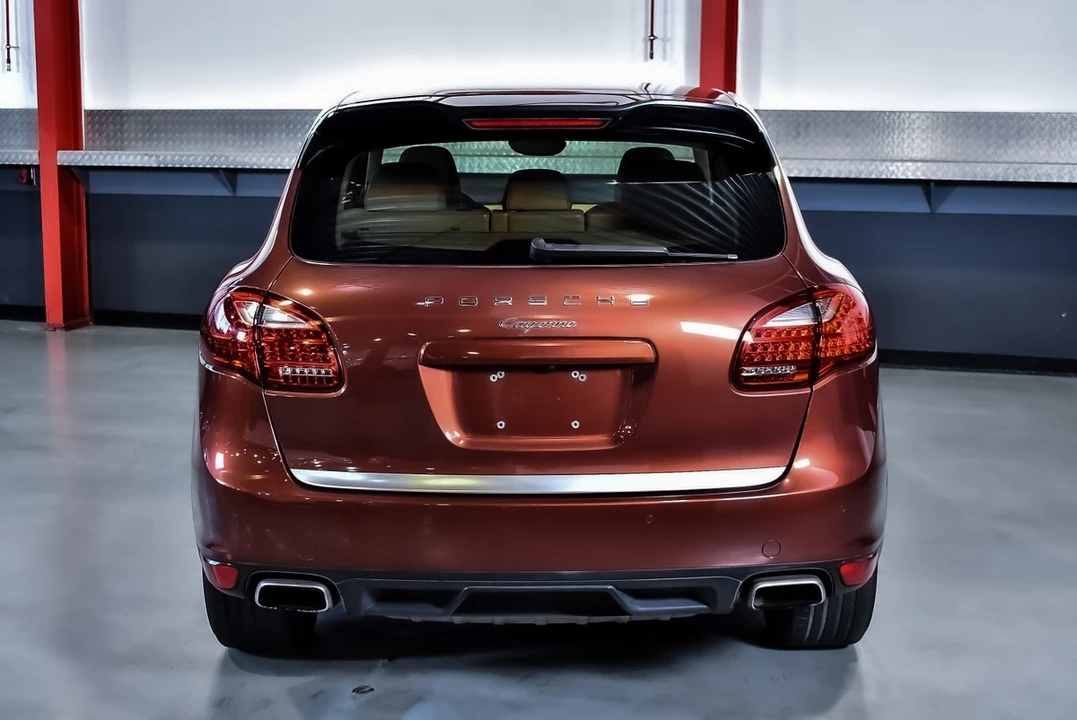 2012 Porsche 958 Cayenne - Image 17 of 30