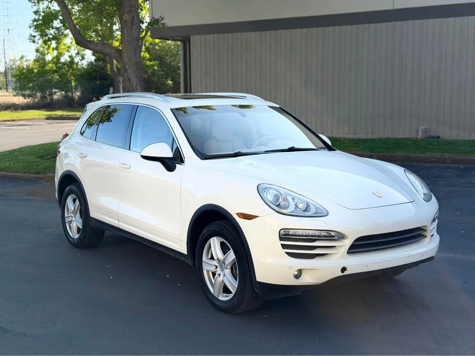 2012 Porsche 958 Cayenne - Image 3 of 17