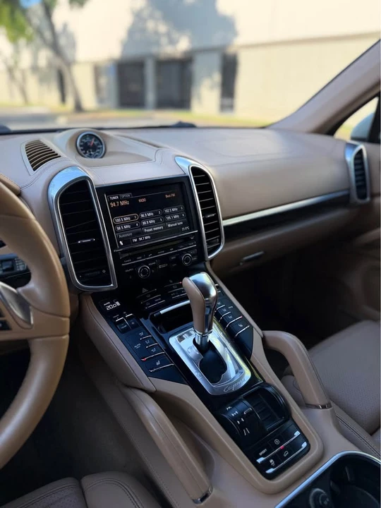 2012 Porsche 958 Cayenne - Image 15 of 17