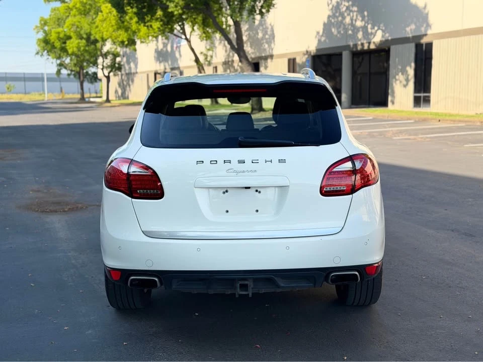 2012 Porsche 958 Cayenne - Image 5 of 17