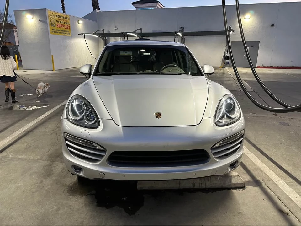 2012 Porsche 958 Cayenne - Image 2 of 10