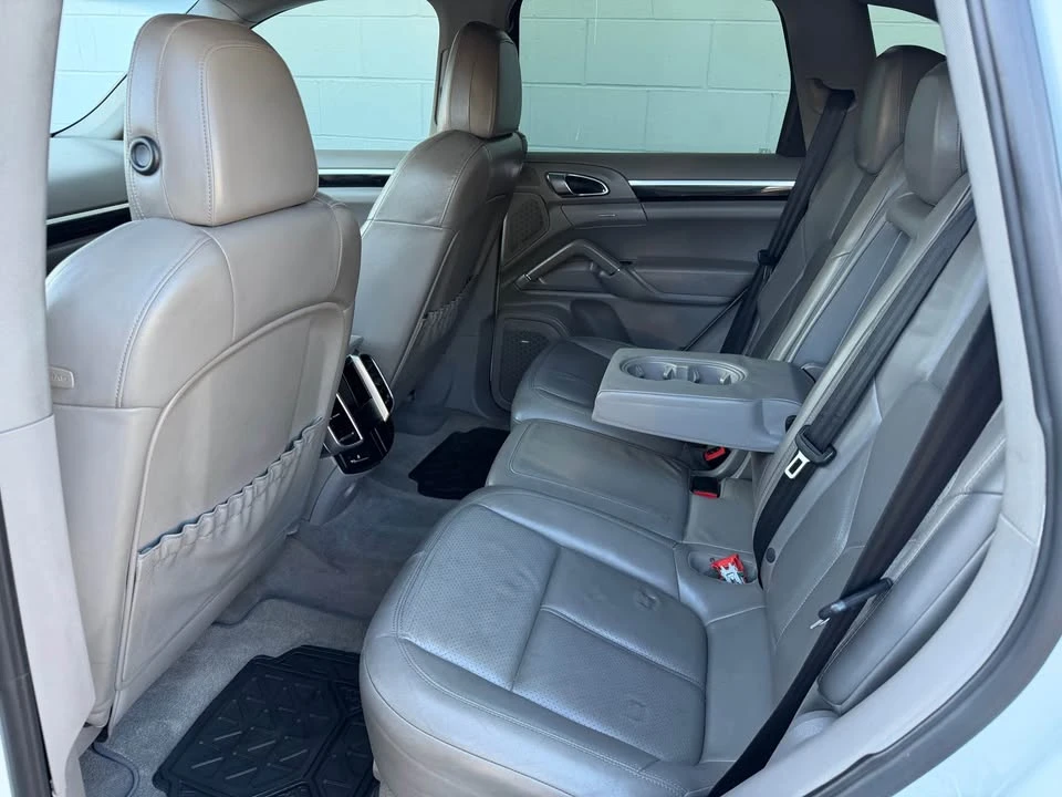 2012 Porsche 958 Cayenne - Image 16 of 18