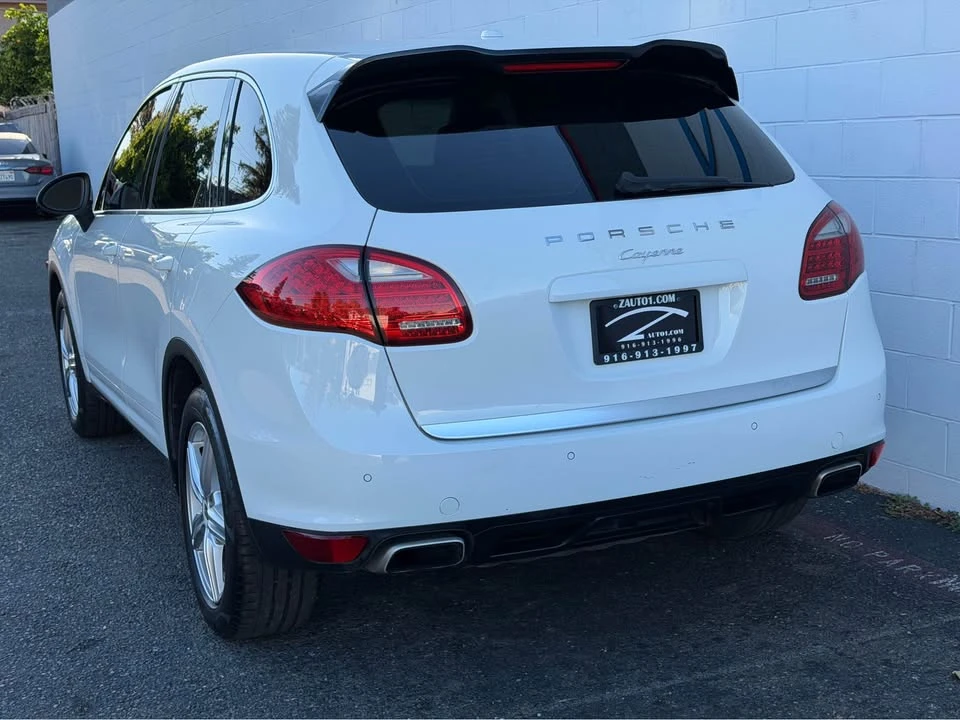 2012 Porsche 958 Cayenne - Image 4 of 18