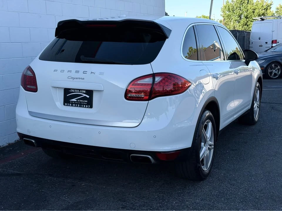 2012 Porsche 958 Cayenne - Image 5 of 18