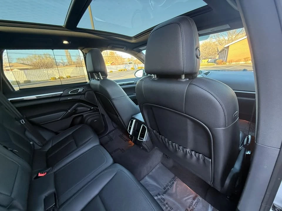 2012 Porsche 958 Cayenne - Image 16 of 20