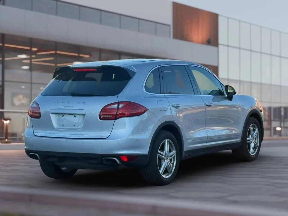 2012 Porsche 958 Cayenne - Image 7 of 20
