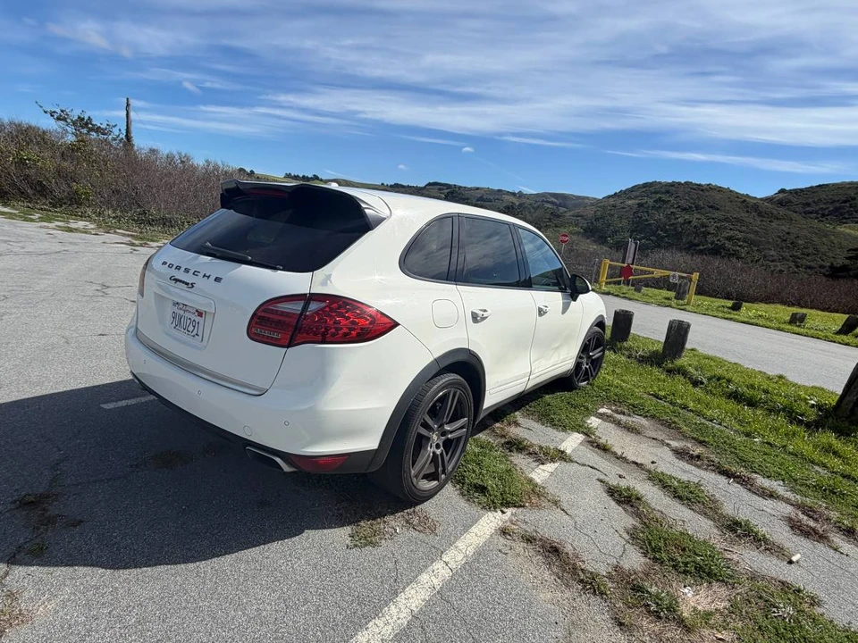 2012 Porsche 958 Cayenne - Image 7 of 10