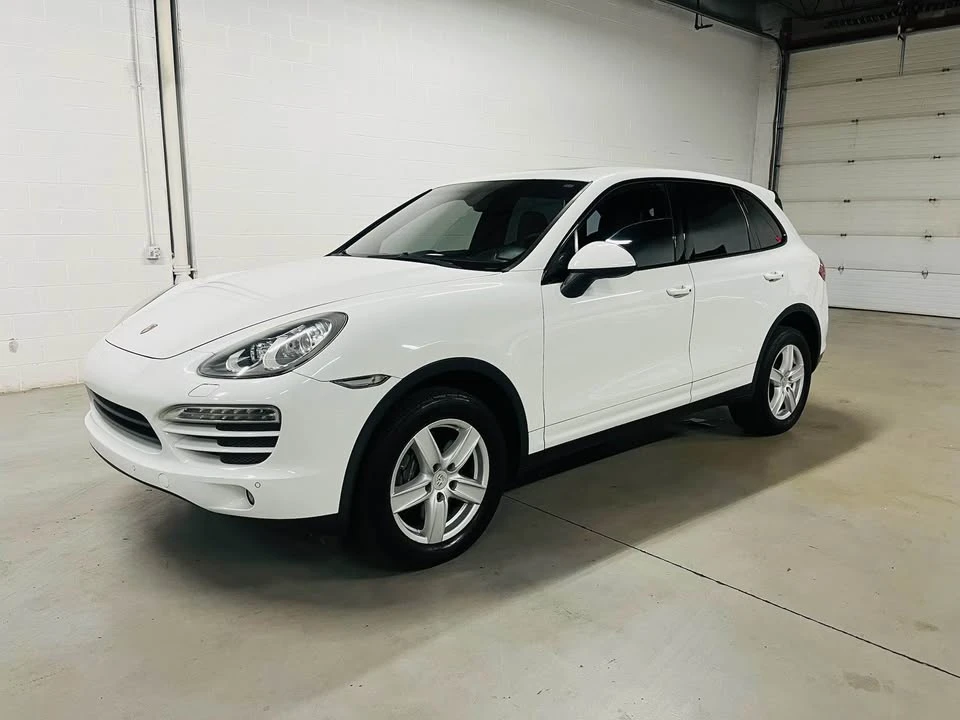 2012 Porsche 958 Cayenne - Image 2 of 20