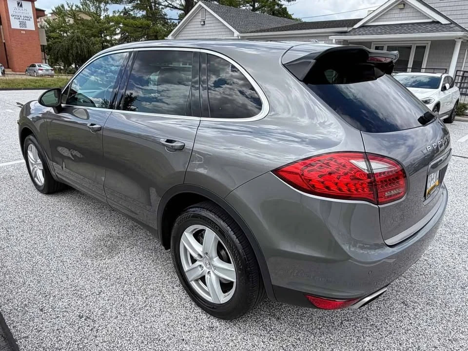 2012 Porsche 958 Cayenne - Image 5 of 15