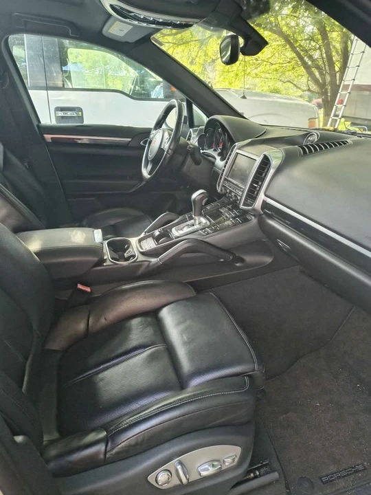 2012 Porsche 958 Cayenne - Image 7 of 12