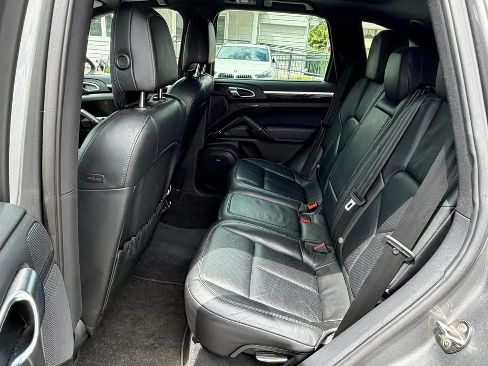 2012 Porsche 958 Cayenne - Image 13 of 16