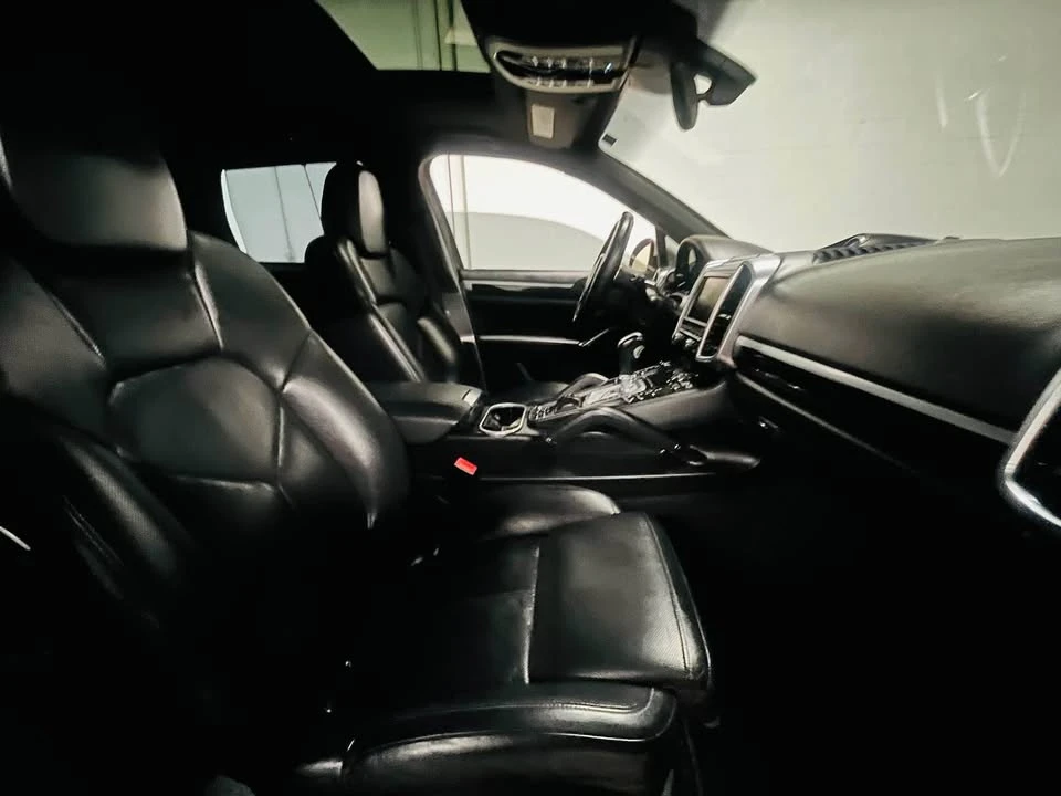 2012 Porsche 958 Cayenne - Image 12 of 20