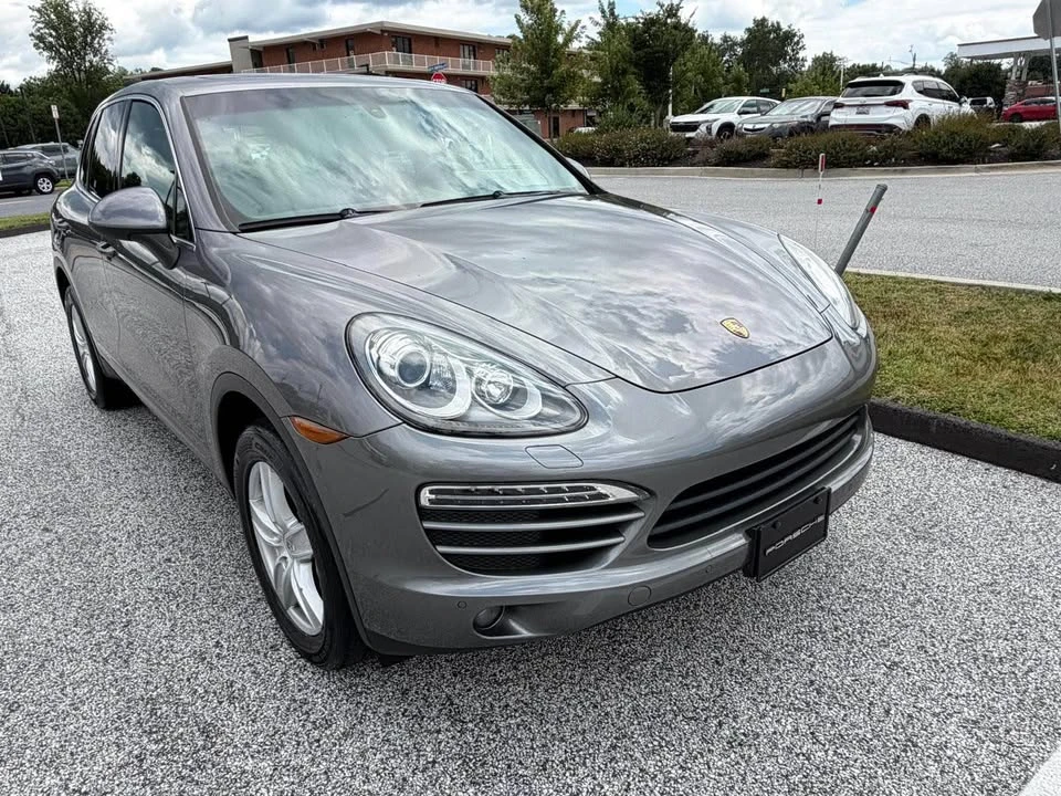 2012 Porsche 958 Cayenne - Image 9 of 16