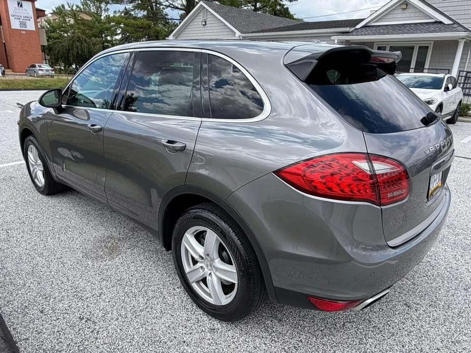 2012 Porsche 958 Cayenne - Image 3 of 16