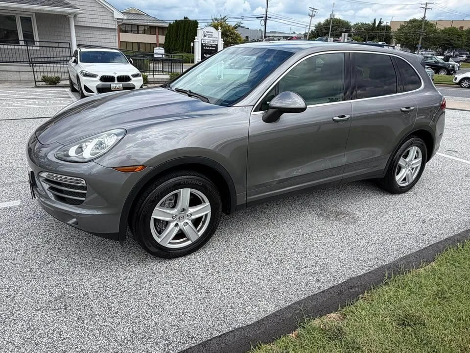 2012 Porsche 958 Cayenne - Image 10 of 16