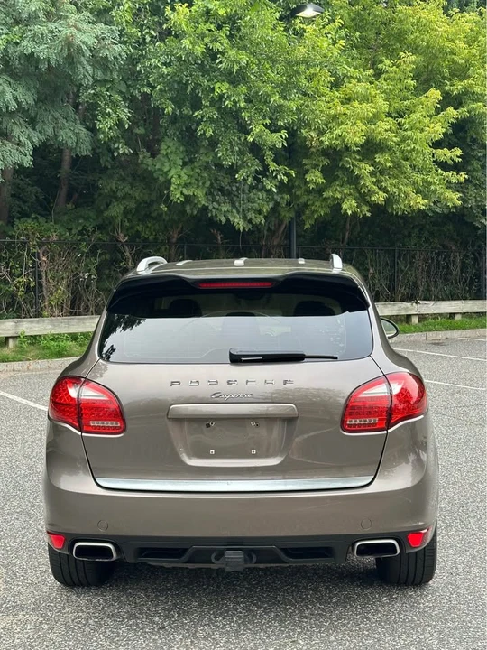 2012 Porsche 958 Cayenne - Image 4 of 19